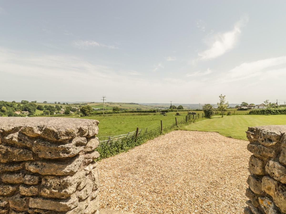Boundary Barn